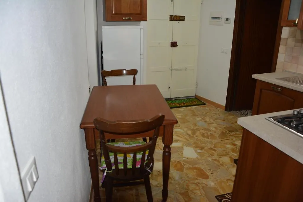 Alloggio per agriturismo Agriturismo Ghirlanda Norma Rita Carrodano Inferiore Italia